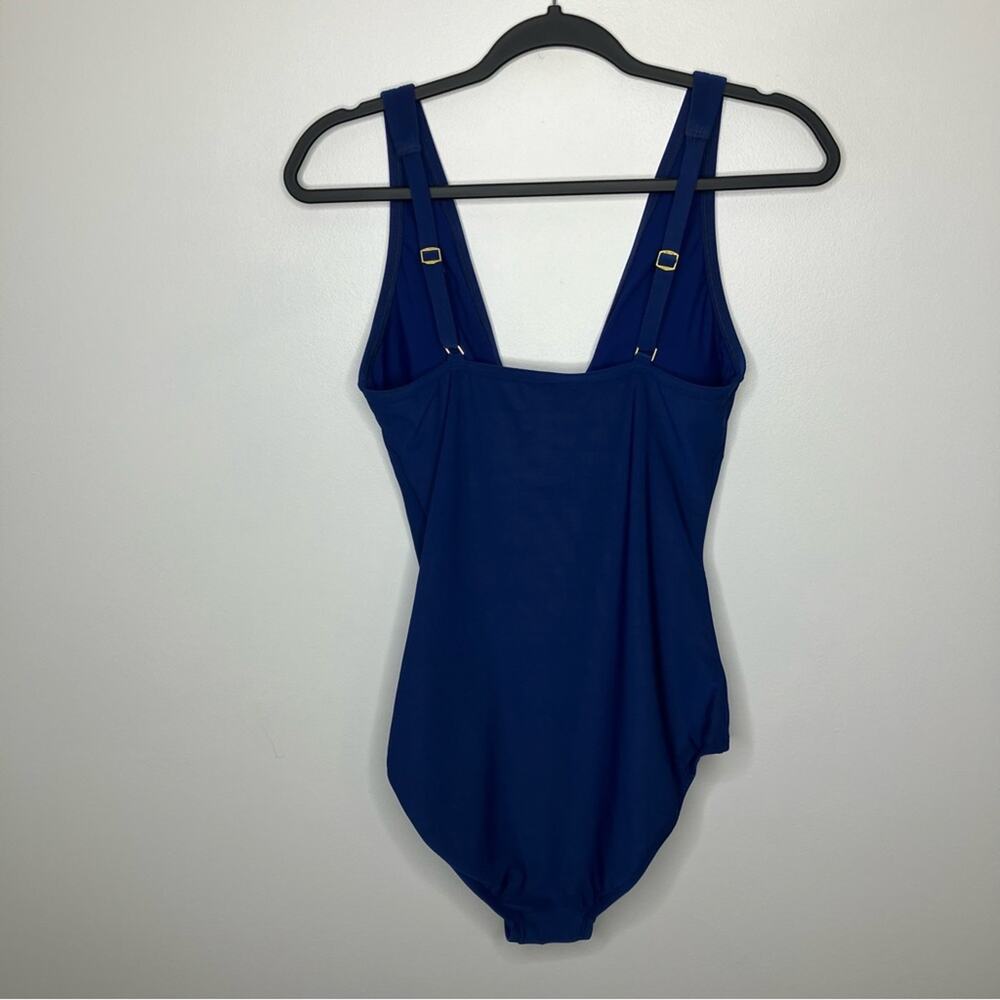 Nwot Beyond Control Solid Essentials V Neck One P… - image 3